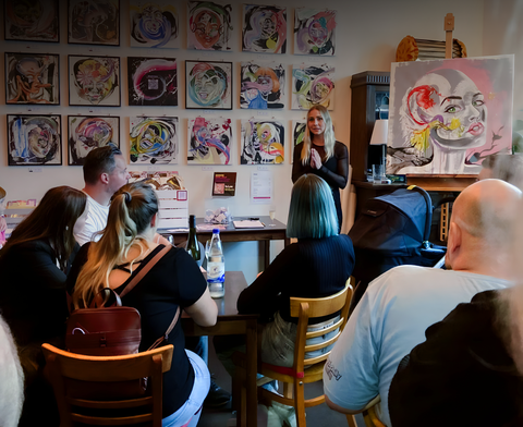 Midissage "The Art of Swirls"